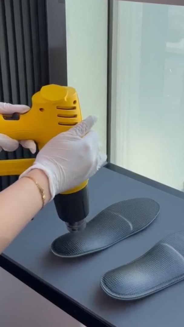 專人製作訂製鞋墊